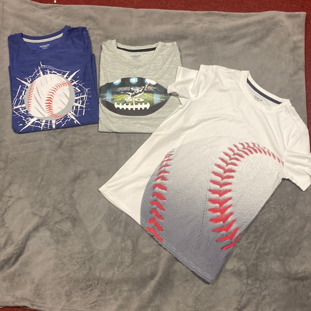 3 Shirt Bundle Old Navy Boy XL
